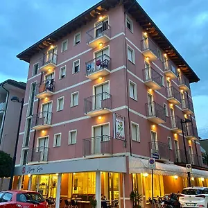 Rosa Hotel